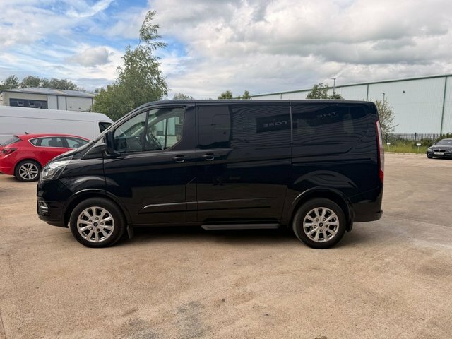 Ford Tourneo Custom 2.0 310 Ecoblue Titanium Minibus Double Cab Di Black #5