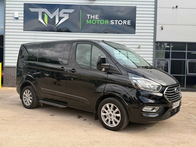 Ford Tourneo Custom 2.0 310 Ecoblue Titanium Minibus Double Cab Di Black