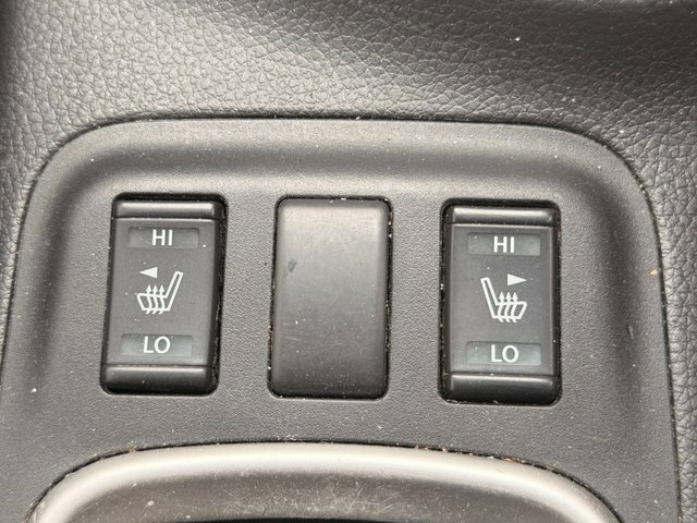 Nissan Navara 120D Se Step Dynamic White #20