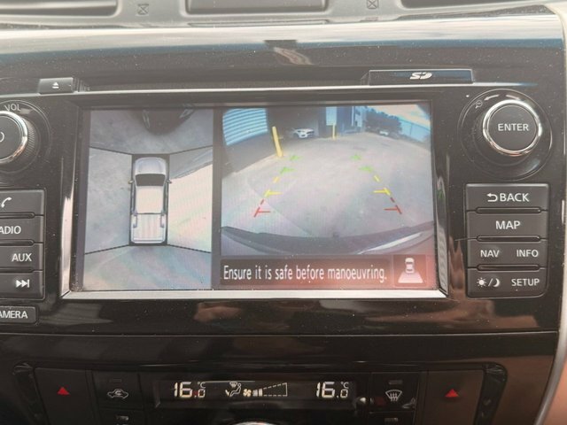 Nissan Navara 120D Se Step Dynamic White #21