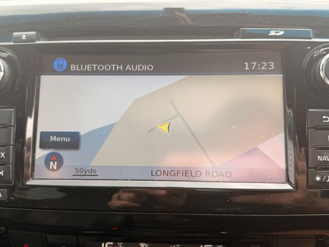 Nissan Navara 120D Se Step Dynamic White #22
