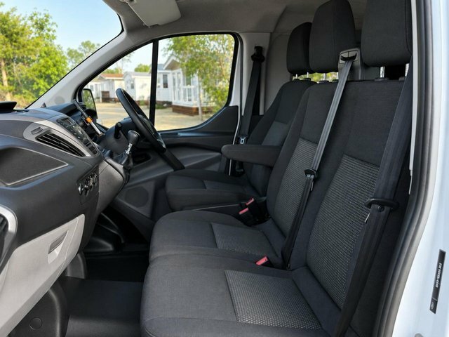 Ford Transit Custom 2.2L Limited 6Dr Silver #18