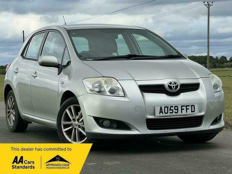 Toyota Auris 1.6 V-matic Tr Silver