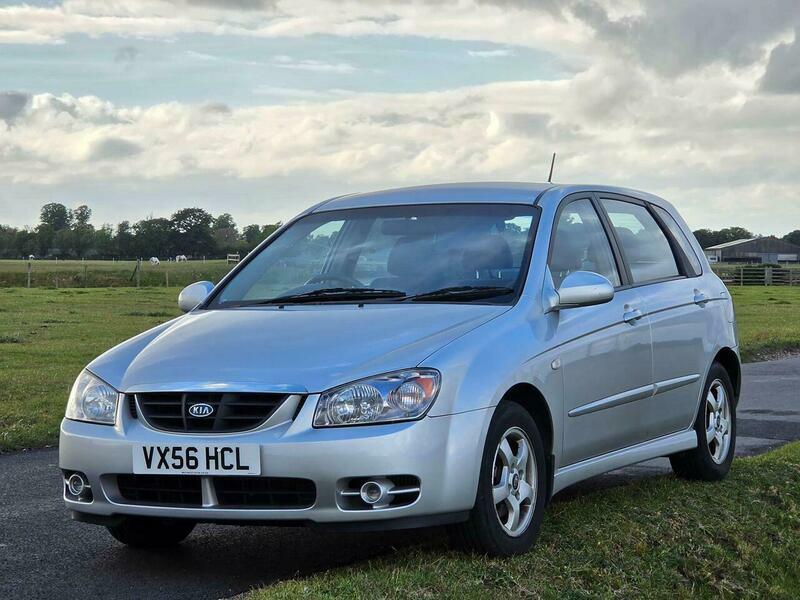 Kia Cerato 1.5 Crdi LX Silver #3