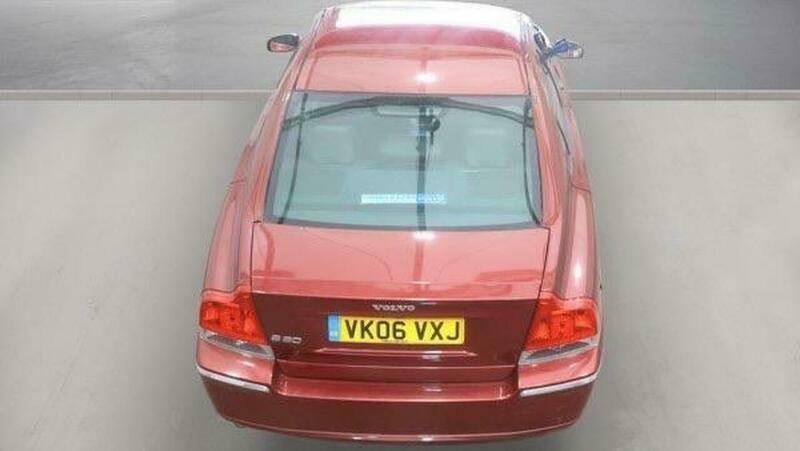 Volvo S60 2.4 D5 Se Red #5