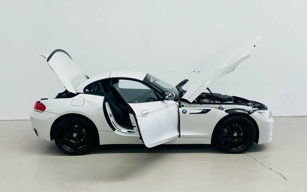 BMW Z4 Convertible White #34