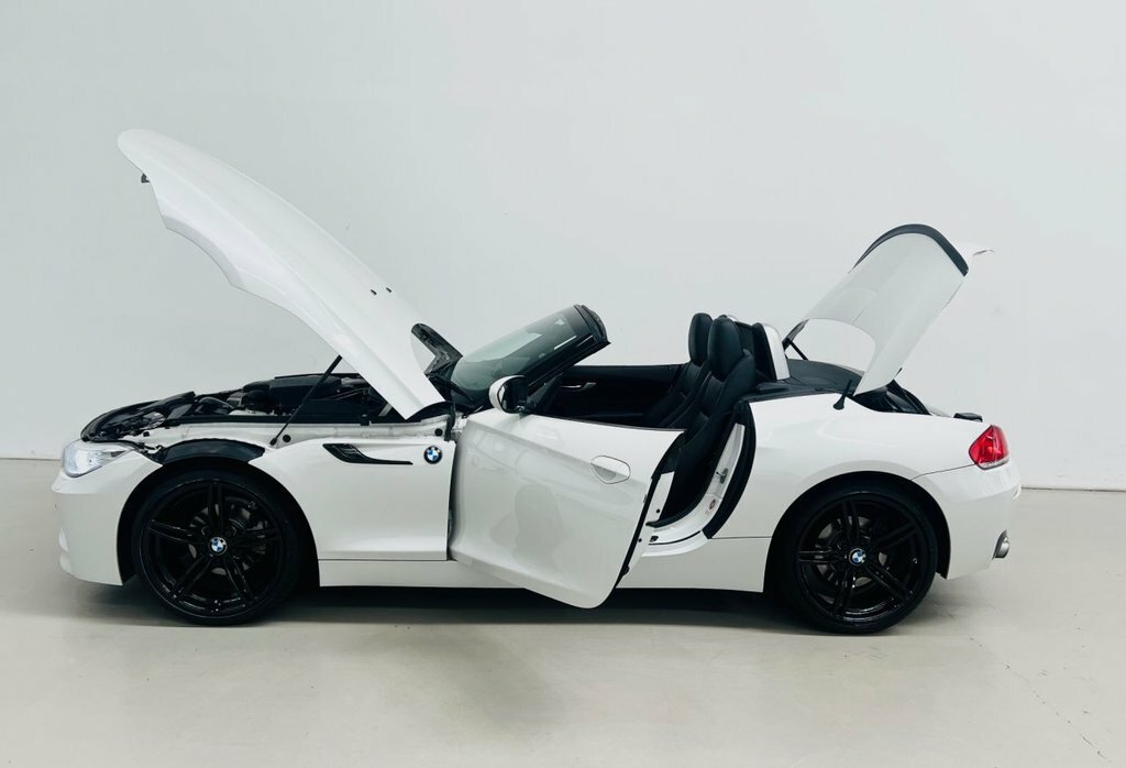 BMW Z4 Convertible White #32