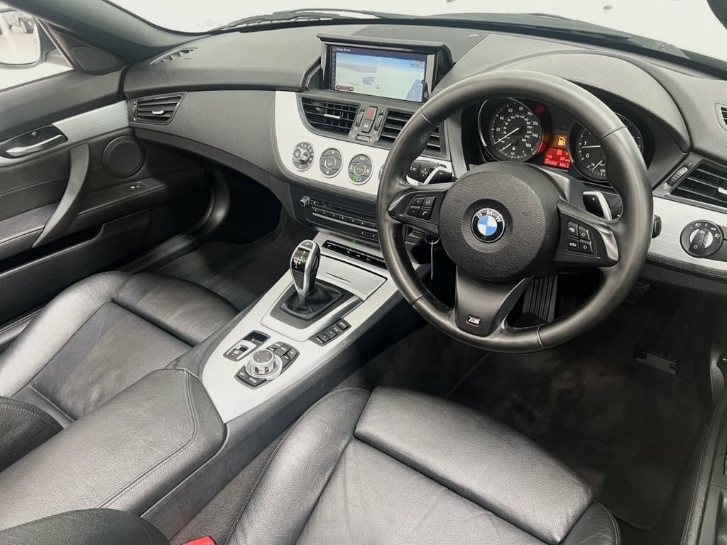 BMW Z4 Convertible White #5
