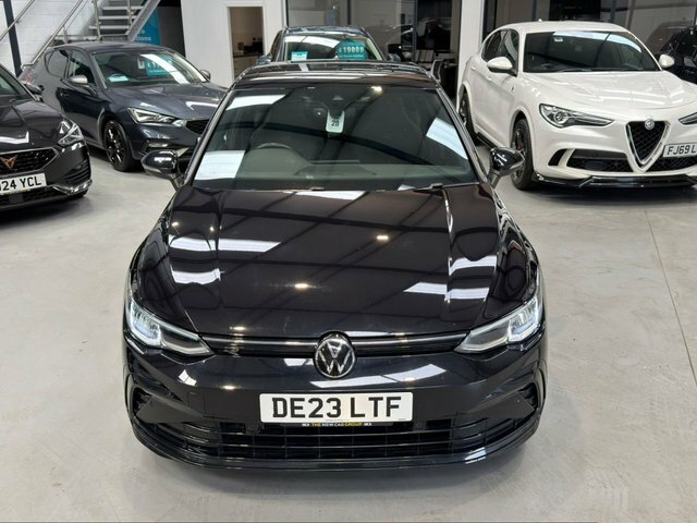 Volkswagen Golf 2023 1.5 Etsi Mhev R-line Hatchback Hyb DE23LTF Black #4