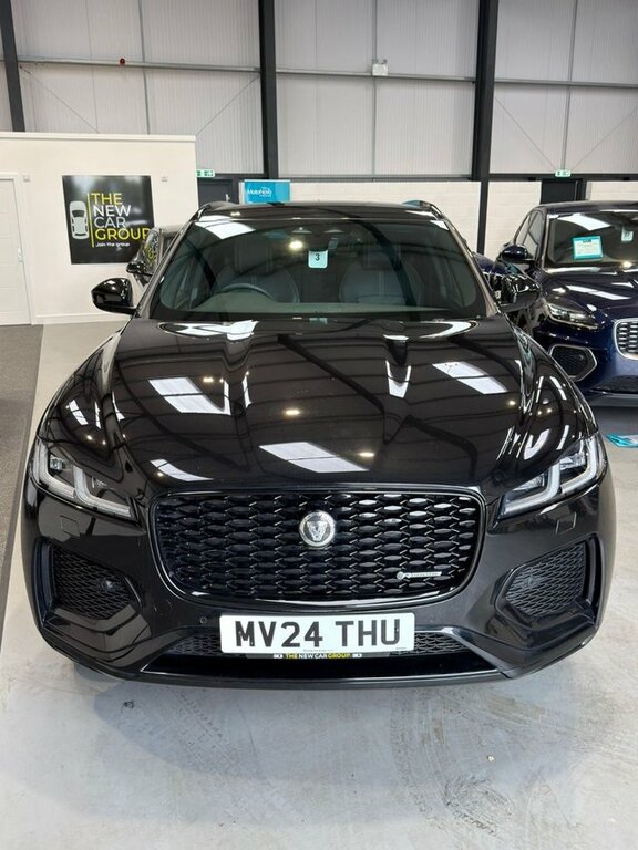 Jaguar F-Pace 2024 2.0 D200 Mhev R-dynamic Se Black Suv Dies MV24THU Black #2