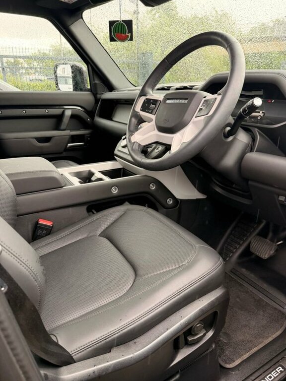 Land Rover Defender 110 4.4 P635 Octa 110 Brown #17