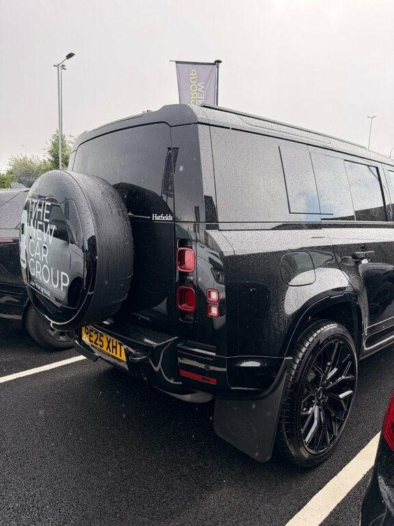 Land Rover Defender 110 4.4 P635 Octa 110 Brown #7