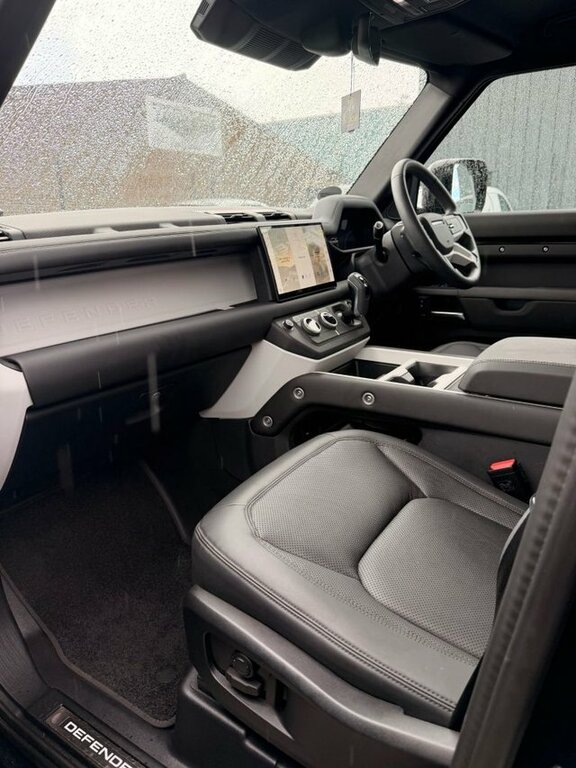 Land Rover Defender 110 4.4 P635 Octa 110 Brown #20