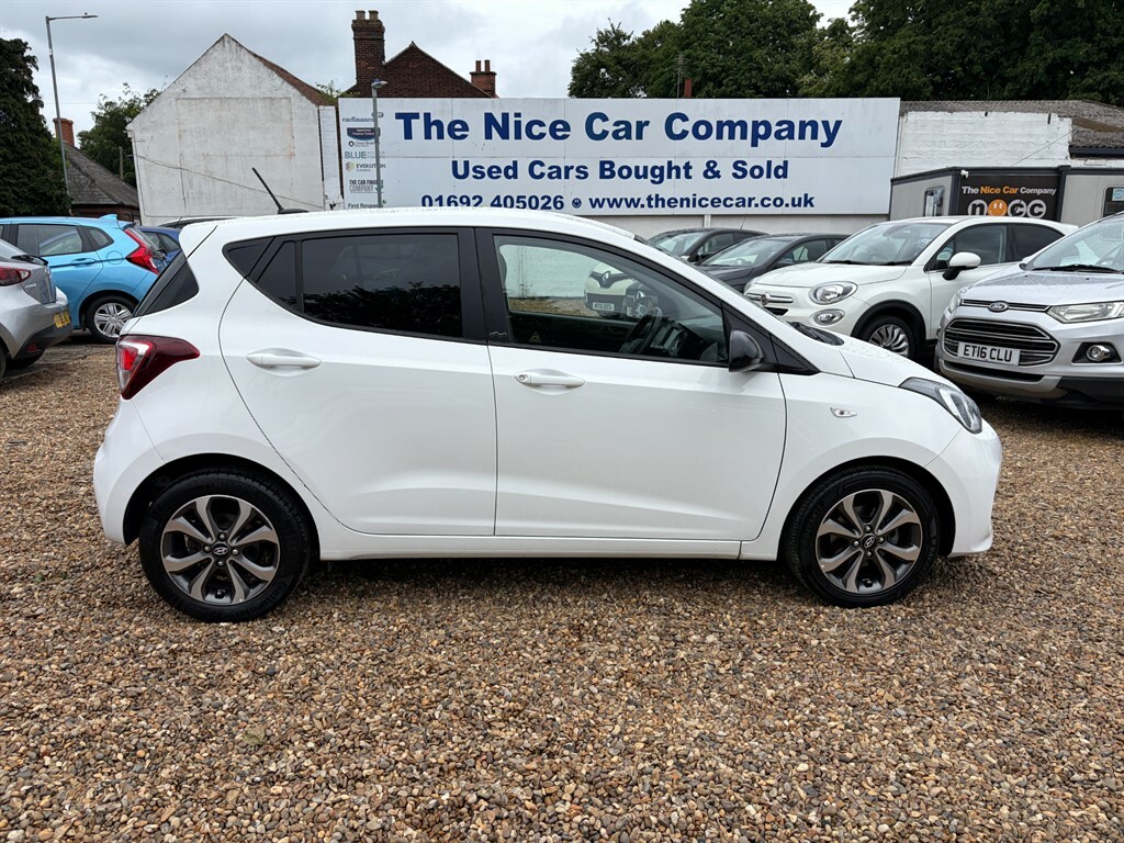 Hyundai I10 1.0 L Play White