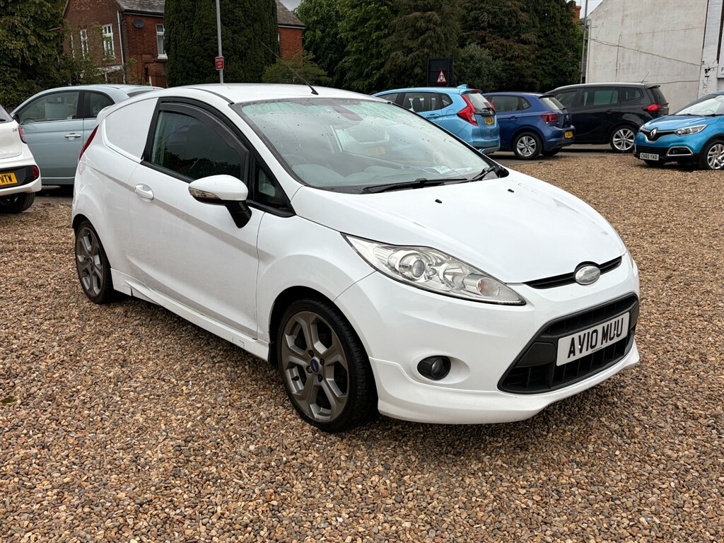 Ford Fiesta Petrol #2