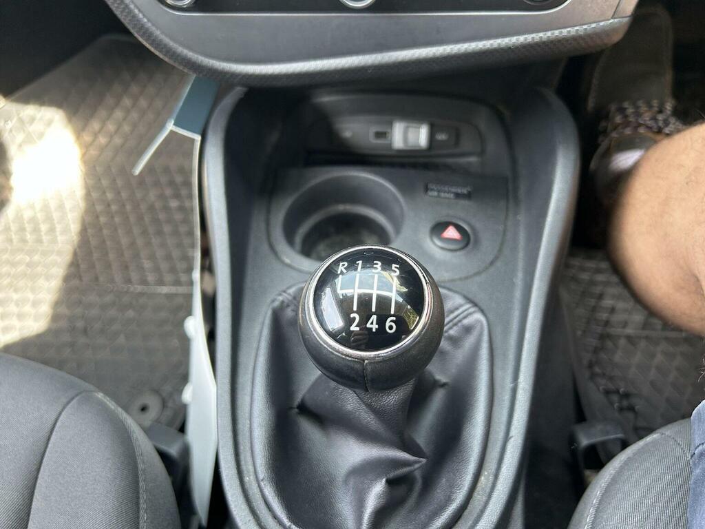 Seat Leon S White #10