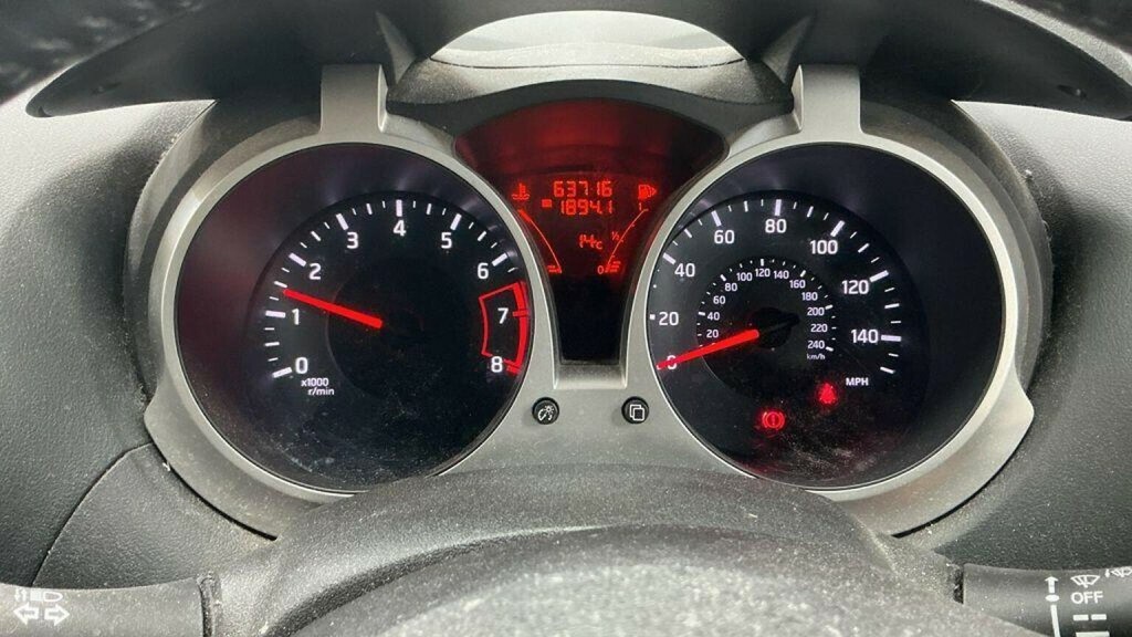 Nissan Juke 1.6 Acenta Euro 5 Black #16