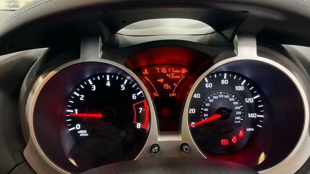 Nissan Juke 1.2 Dig-t Acenta Premium 6Spd Euro 5 Ss Grey #2