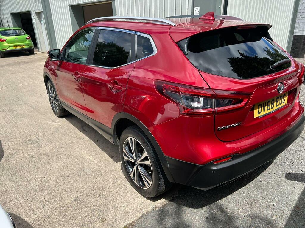 Nissan Qashqai Suv 1.2 Dig-t N-connecta Euro 6 Ss 201868 DV68EOG Red #4