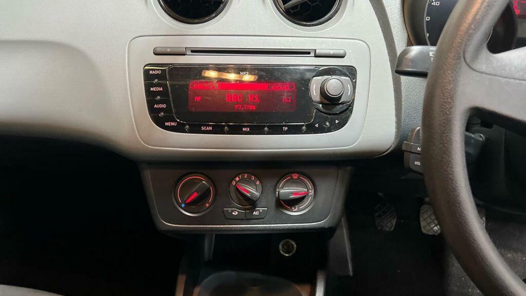 Seat Ibiza 1.4L Se Copa 85 Bhp White #17