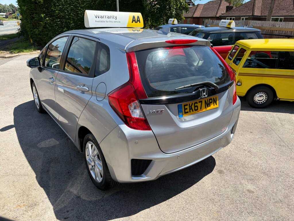 Honda Jazz 1.3 I-vtec Se Navi Cvt Euro 6 Ss EK67NPN Silver #6