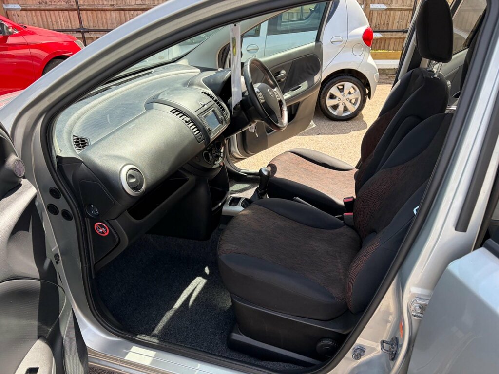 Nissan Note 1.6 16V Acenta Euro 4 Red #15