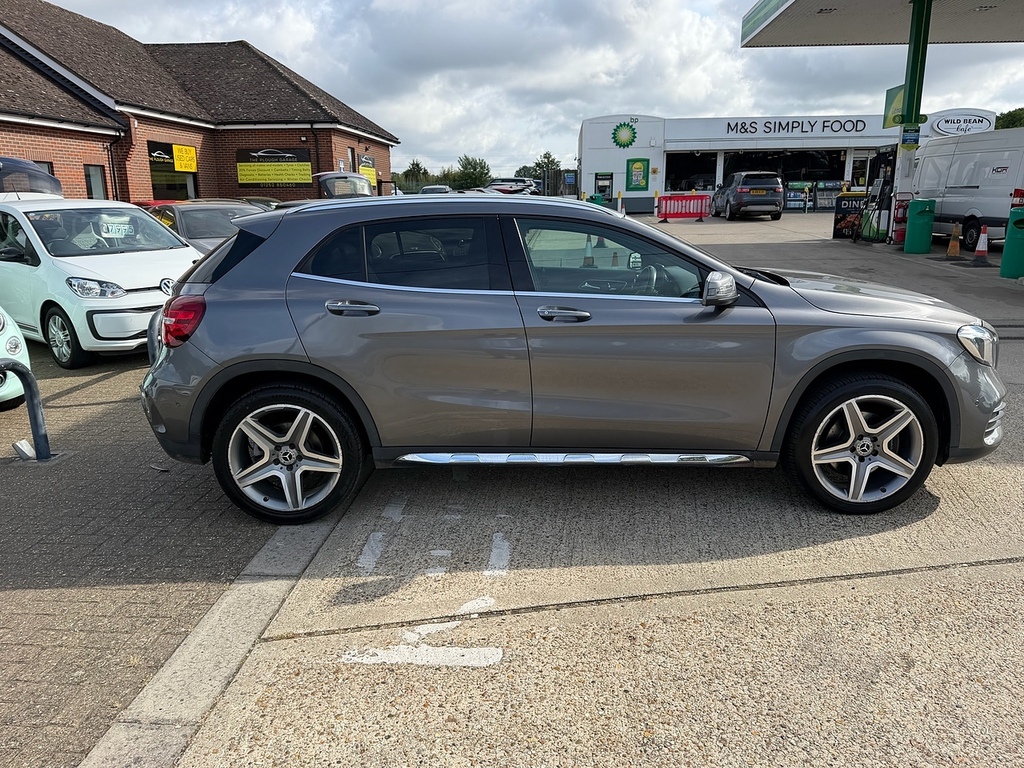 Mercedes-Benz GLA Class 2.1 Gla220d Amg Line Premium Plus Suv WD18MGJ Grey #4