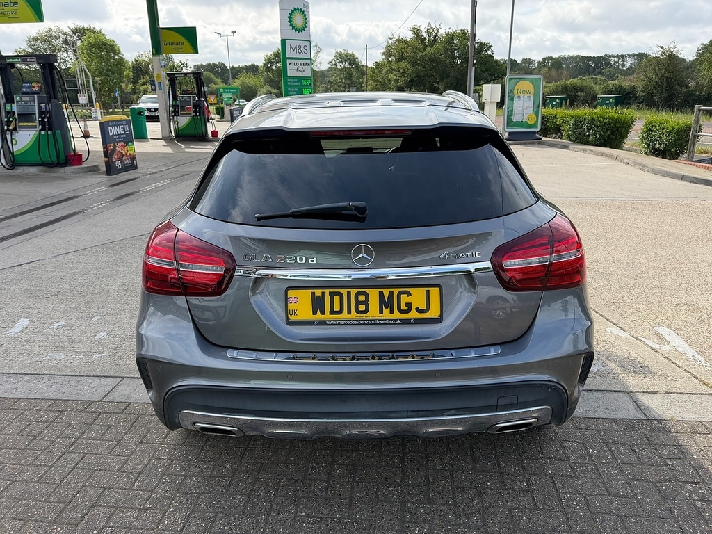 Mercedes-Benz GLA Class 2.1 Gla220d Amg Line Premium Plus Suv WD18MGJ Grey #6