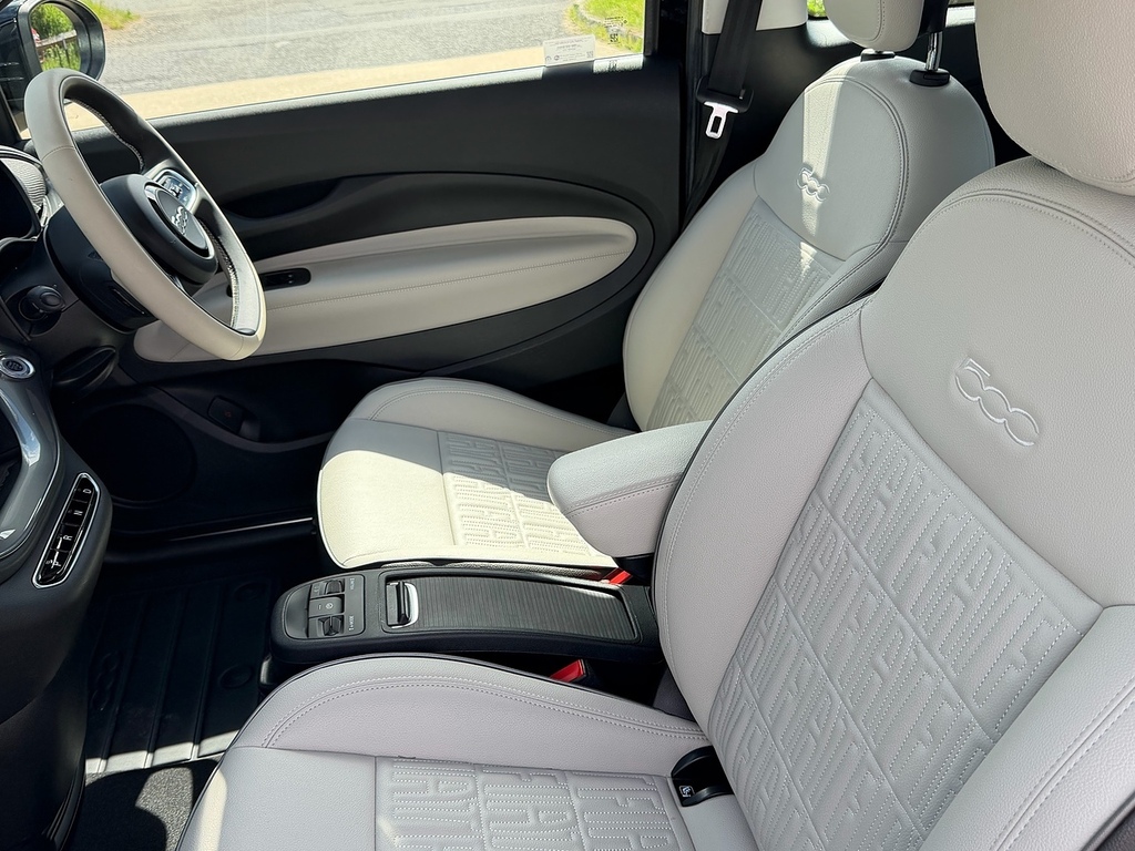 Fiat 500E C 500E Red Black #11