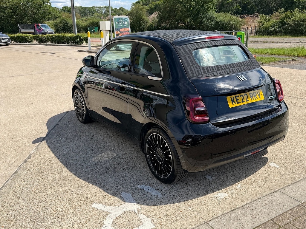 Fiat 500E C 500E Red Black #7