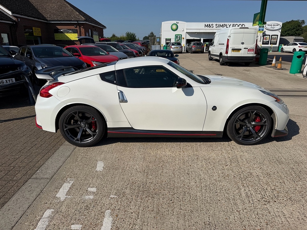 Nissan 370Z 3.7 V6 Nismo Coupe Euro 5 344 P White #4