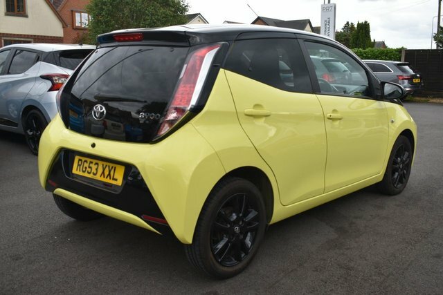 Toyota Aygo Vvt-i X-cite 3 Yellow Yellow #4