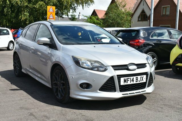 Ford Focus Ecoboost Zetec S Hatchback MF14BJX Silver