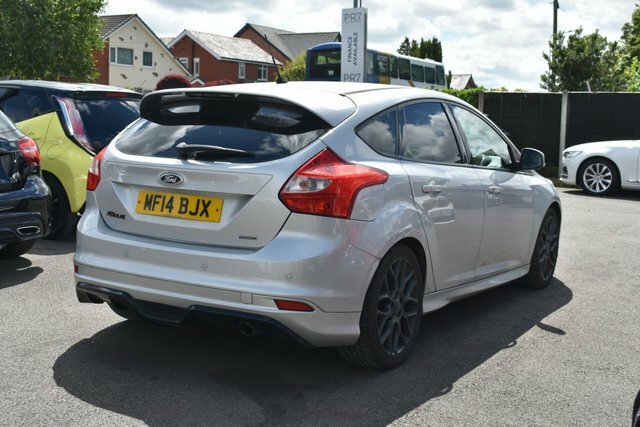 Ford Focus Ecoboost Zetec S Hatchback MF14BJX Silver #4