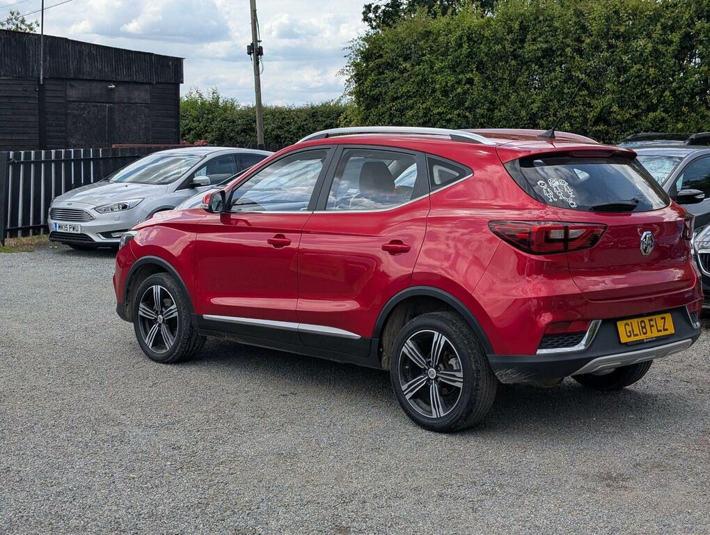 MG ZS Suv 1.5 Vti-tech Exclusive Euro 6 Ss 2018 GL18FLZ Red #4
