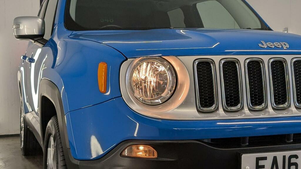 Jeep Renegade Longitude White #25