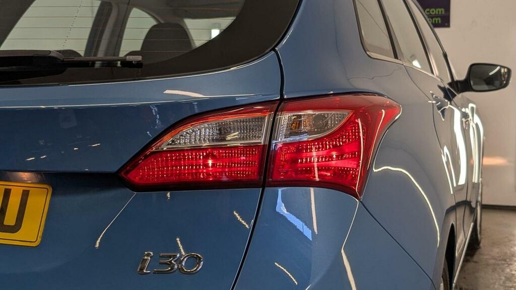 Hyundai I30  White #78
