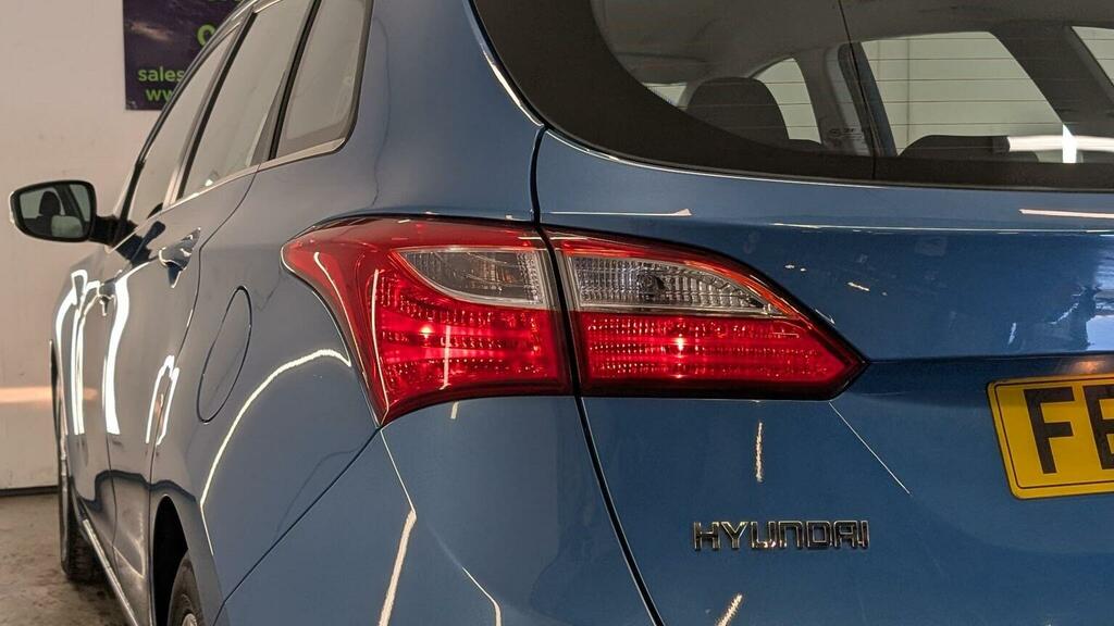 Hyundai I30  White #77