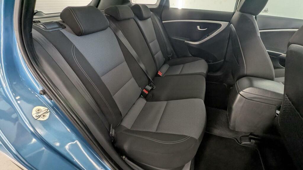 Hyundai I30  White #34