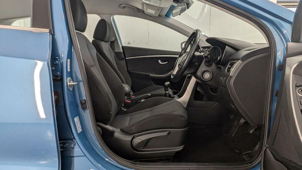 Hyundai I30  White #29
