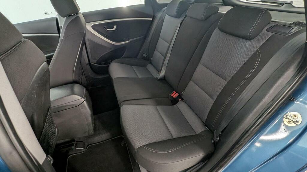 Hyundai I30  White #31
