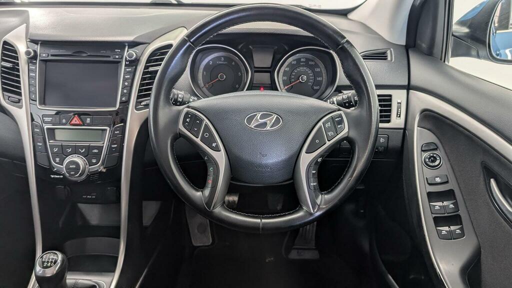Hyundai I30  White #72