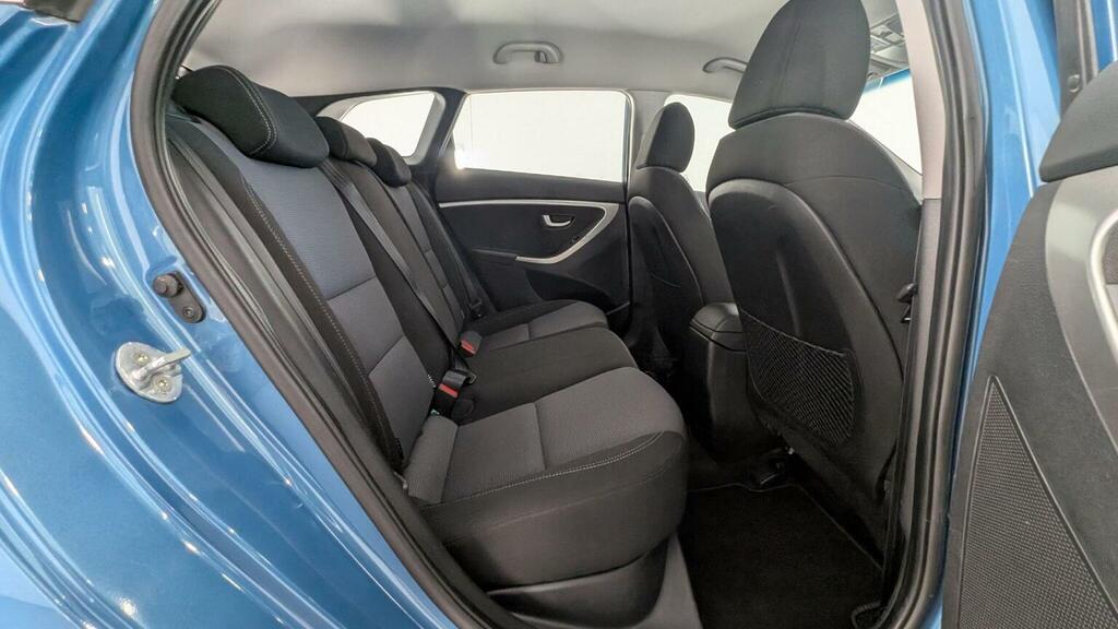 Hyundai I30  White #36