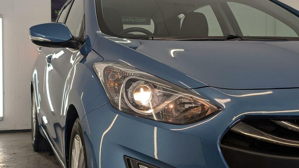 Hyundai I30  White #80