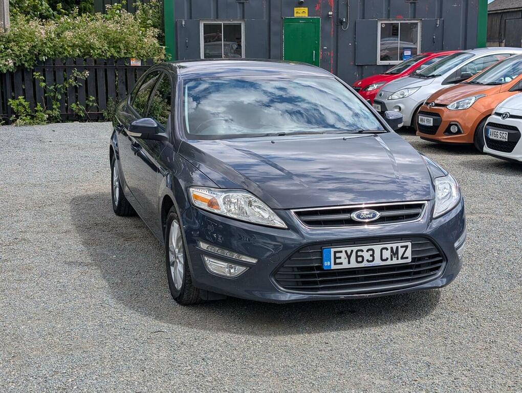 Ford Mondeo  Green #15