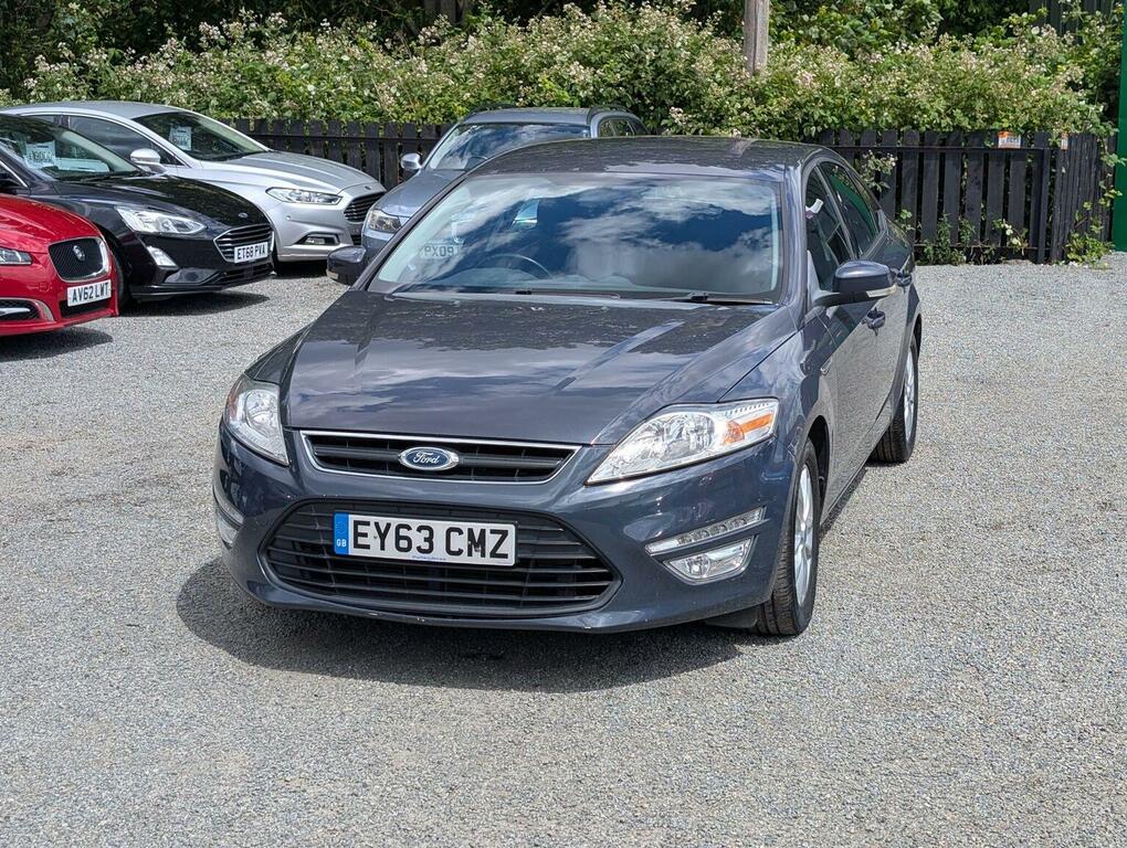 Ford Mondeo  Green #17
