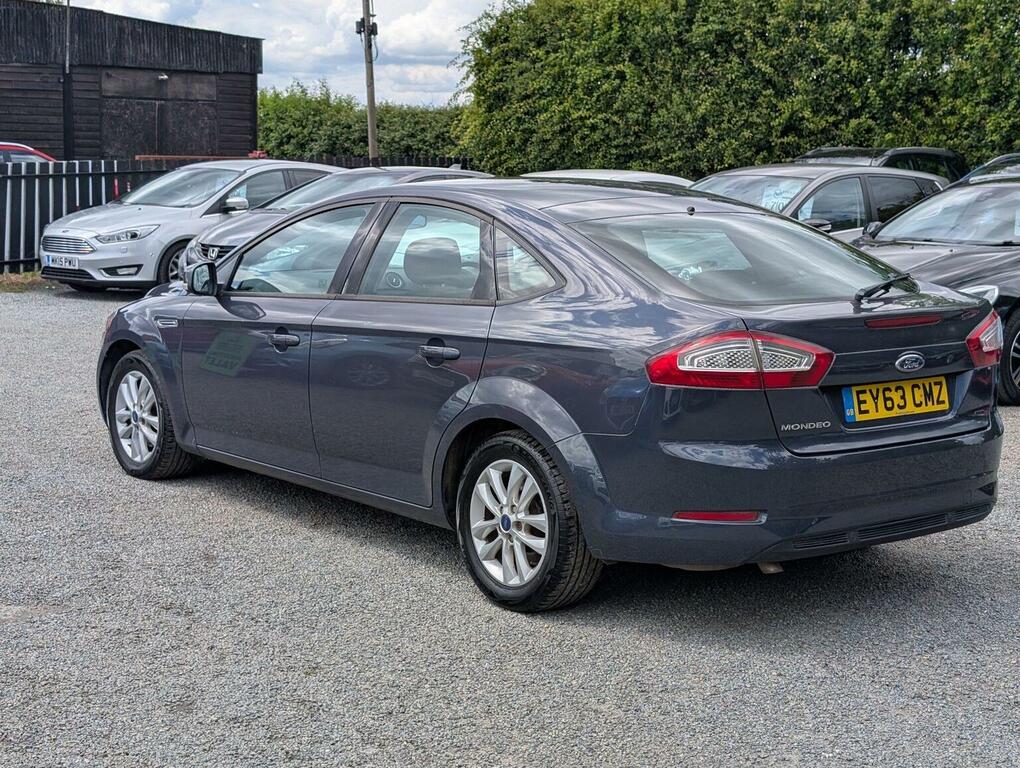 Ford Mondeo  Green #11