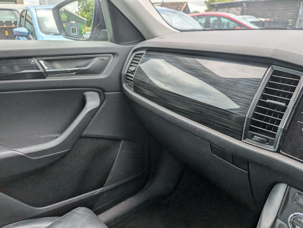 Skoda Kodiaq Se Tdi Scr White #11