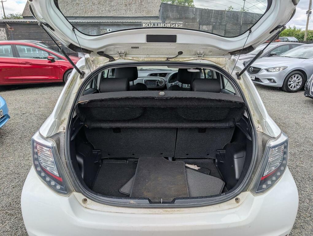 Toyota Yaris Hatchback Blue #19