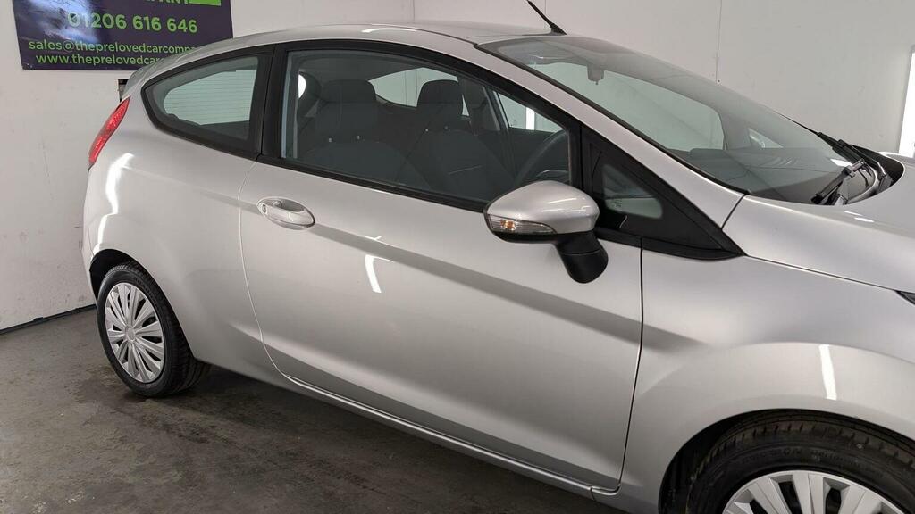 Ford Fiesta 1.4 Zetec 16V 96 Bhp White #20